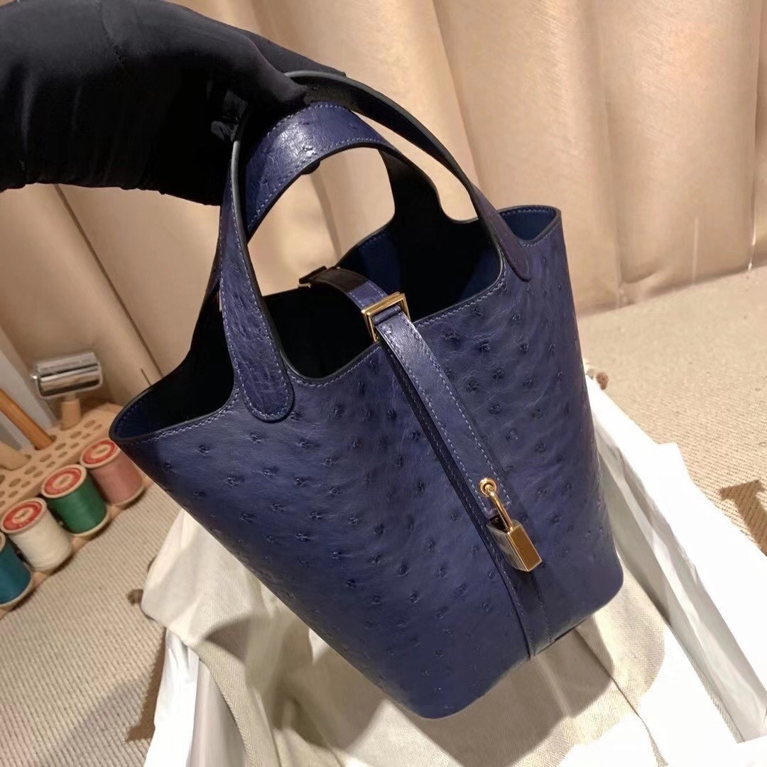 에르메스 피코탄 락18 사파이어블루 금장 타조가죽